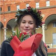 Offro lezioni private a bambini e adolescenti, insegnando un metodo di studio e creando percorsi ad hoc. Sono diplomata presso il liceo classico e laureata in psicologia. Ho seguito numerosi ragazzi/e sia delle medie che del liceo come sostegno